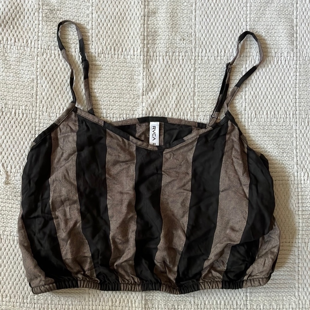 2-toned grey cropped tank top from RVCA, size xs